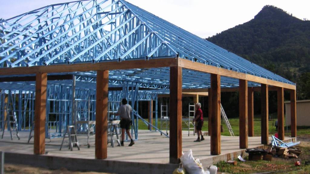 Steel House Framing Trusses - Ultimate Steel Framing Pty Ltd | Gold ...